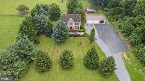 11649 S Baugher Rd, Thurmont, MD 21788