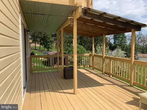 7005 Edgemont Rd, Frederick, MD 21702 photo 3
