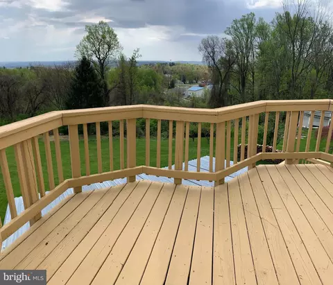 7005 Edgemont Rd, Frederick, MD 21702 photo 9