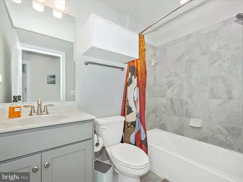 Bath - 5931 Krantz Dr, Frederick, MD 21703 photo 4 of 4