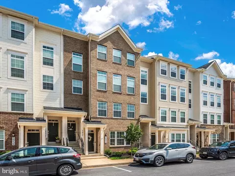 Exterior - 5931 Krantz Dr, Frederick, MD 21703 photo 10 of 21
