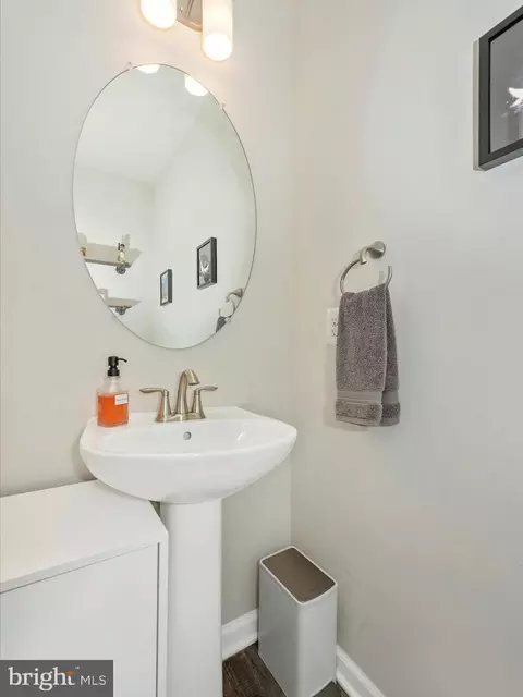 Bath - 5931 Krantz Dr, Frederick, MD 21703 photo 1 of 4