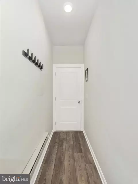 Entry Way - 5931 Krantz Dr, Frederick, MD 21703 photo 9 of 9