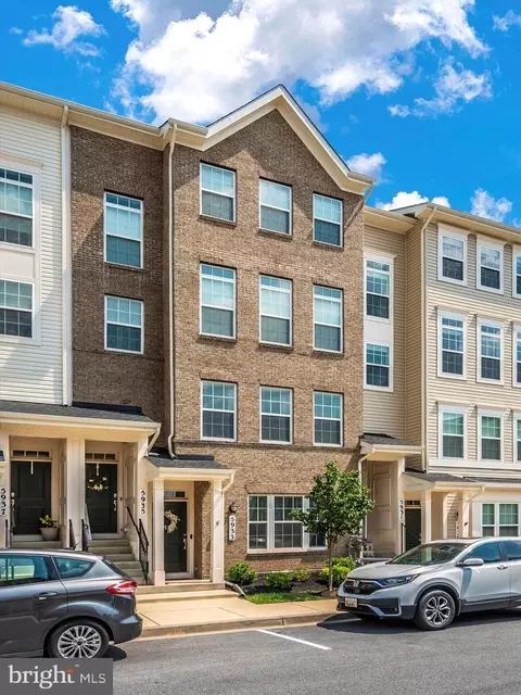 Exterior - 5931 Krantz Dr, Frederick, MD 21703 photo 9 of 21