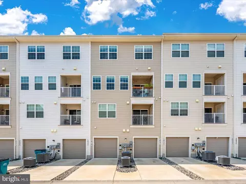 Exterior - 5931 Krantz Dr, Frederick, MD 21703 photo 6 of 21