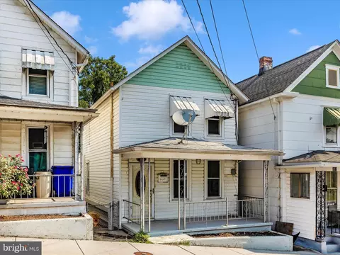 113 W B St, Brunswick, MD 21716