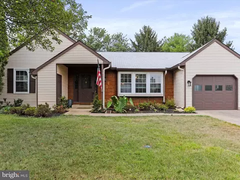 7041 Catalpa Rd, Frederick, MD 21703 photo 3