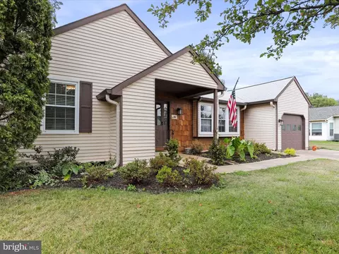 7041 Catalpa Rd, Frederick, MD 21703 photo 4