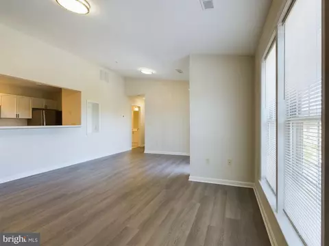 302 Baughmans Ln #J, Frederick, MD 21702 photo 13