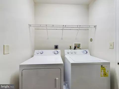 302 Baughmans Ln #J, Frederick, MD 21702 photo 11