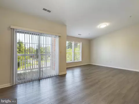 302 Baughmans Ln #J, Frederick, MD 21702 photo 19