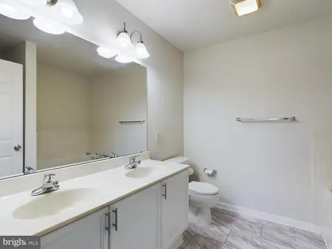 302 Baughmans Ln #J, Frederick, MD 21702 photo 34