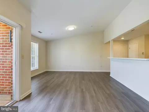 302 Baughmans Ln #J, Frederick, MD 21702 photo 18