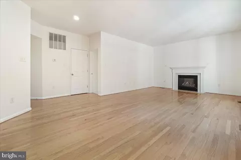Living - 1712 Wheyfield Dr, Frederick, MD 21701 photo 4 of 10