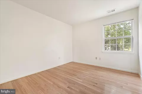 Bedroom - 1712 Wheyfield Dr, Frederick, MD 21701 photo 3 of 4
