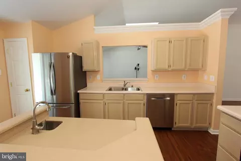 821 Apache Ct, Frederick, MD 21701 photo 8