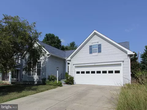 821 Apache Ct, Frederick, MD 21701