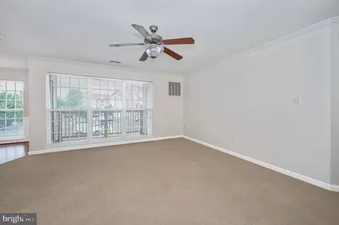 599 Cawley Dr #2D, Frederick, MD 21703 photo 8