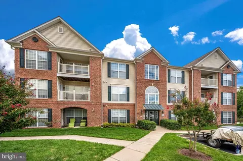 599 Cawley Dr #2D, Frederick, MD 21703 photo 2