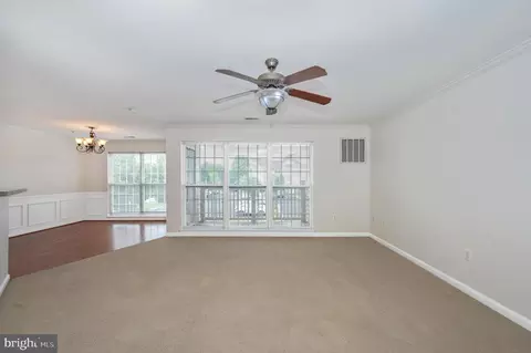 599 Cawley Dr #2D, Frederick, MD 21703 photo 9