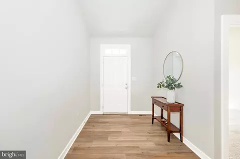 1428 Ricketts Rd, Frederick, MD 21702 photo 2