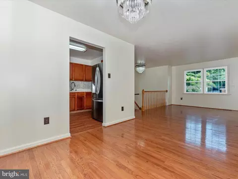 Living - 237 Thames Dr, Frederick, MD 21702 photo 7 of 12