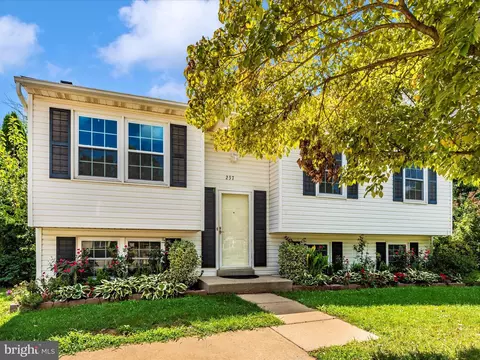Exterior - 237 Thames Dr, Frederick, MD 21702 photo 10 of 12