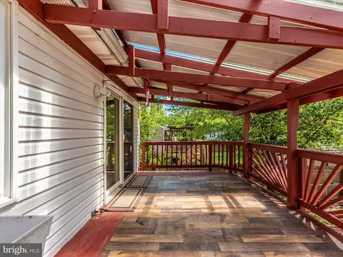 Exterior - 237 Thames Dr, Frederick, MD 21702 photo 8 of 12