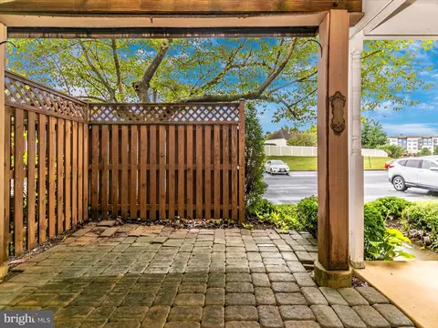 Exterior - 2609 S Everly Dr, Frederick, MD 21701 photo 4 of 5