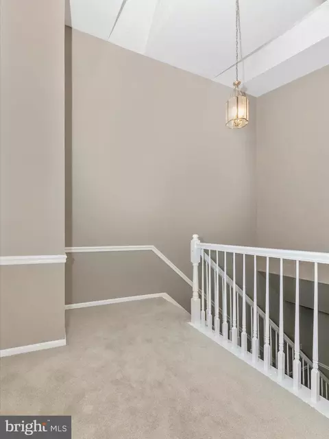 Entry Way - 2609 S Everly Dr, Frederick, MD 21701 photo 4 of 6