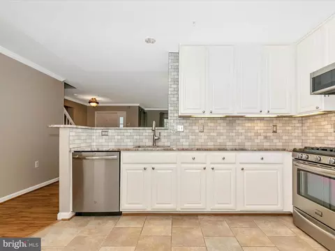 Kitchen - 2609 S Everly Dr, Frederick, MD 21701 photo 4 of 4