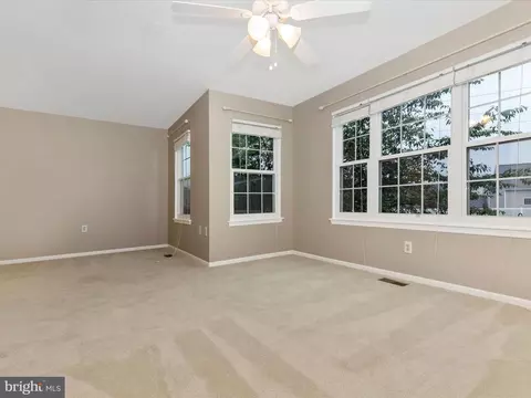 Living - 2609 S Everly Dr, Frederick, MD 21701 photo 8 of 11