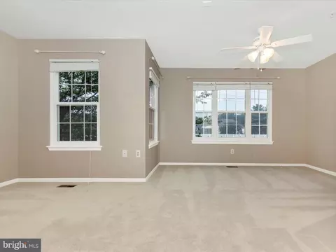 Living - 2609 S Everly Dr, Frederick, MD 21701 photo 6 of 11