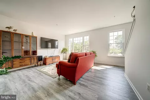 Living - 116 Cavenrock Ct, Frederick, MD 21702 photo 1 of 2