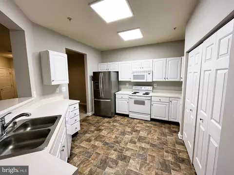 Kitchen - 6125 Springwater Pl #B, Frederick, MD 21701 photo 3 of 3