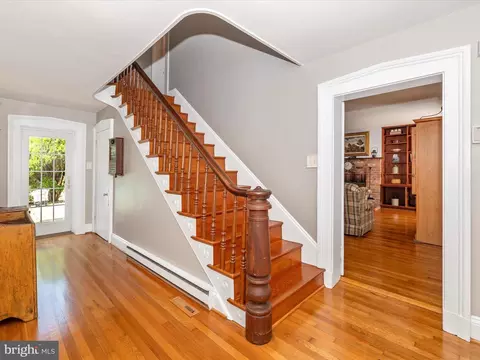 Entry Way - 9314 Pear Ln, Frederick, MD 21702 photo 2 of 6