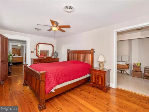 Bedroom - 9314 Pear Ln, Frederick, MD 21702 photo 2 of 6