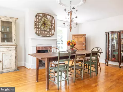 Dining - 9314 Pear Ln, Frederick, MD 21702 photo 2 of 6