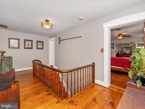 Entry Way - 9314 Pear Ln, Frederick, MD 21702 photo 4 of 6