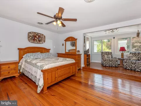 Bedroom - 9314 Pear Ln, Frederick, MD 21702 photo 6 of 6