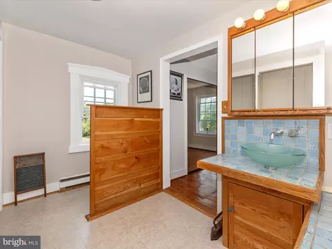 Entry Way - 9314 Pear Ln, Frederick, MD 21702 photo 3 of 6
