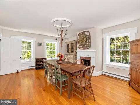 Dining - 9314 Pear Ln, Frederick, MD 21702 photo 3 of 6