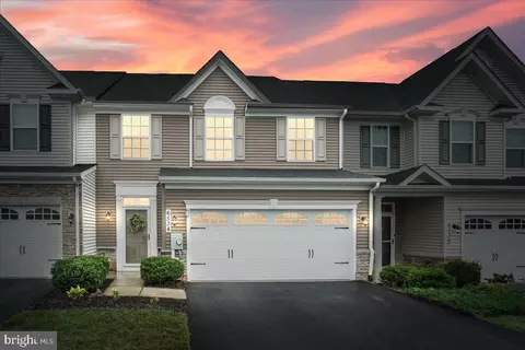 6534 Autumn Olive Dr, Frederick, MD 21703