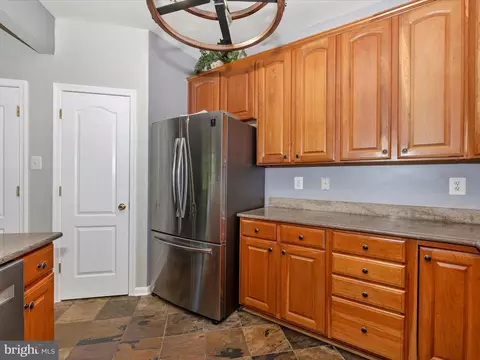 Kitchen - 107 Swallow Pointe Ct, Frederick, MD 21702 photo 5 of 5
