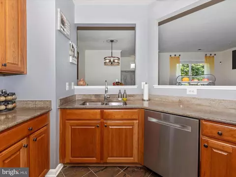 Kitchen - 107 Swallow Pointe Ct, Frederick, MD 21702 photo 3 of 5