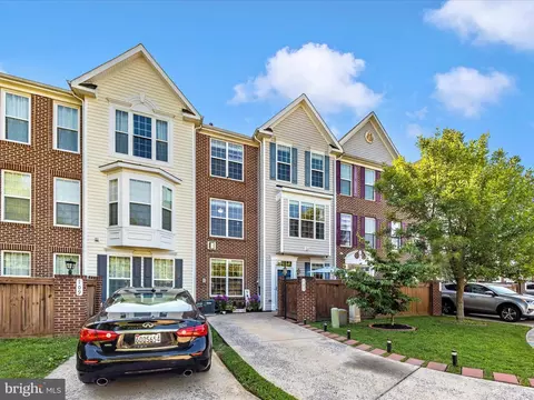 Exterior - 107 Swallow Pointe Ct, Frederick, MD 21702 photo 2 of 10