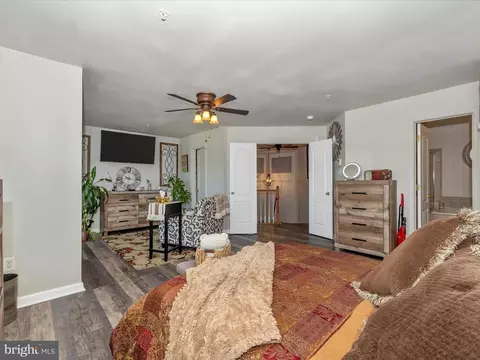 Bedroom - 107 Swallow Pointe Ct, Frederick, MD 21702 photo 4 of 9