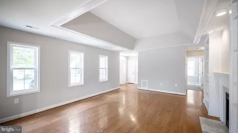 Living - 2499 5 Shillings Rd, Frederick, MD 21701 photo 3 of 6