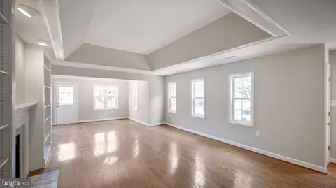 Living - 2499 5 Shillings Rd, Frederick, MD 21701 photo 2 of 6