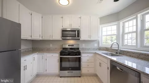 Kitchen - 2499 5 Shillings Rd, Frederick, MD 21701 photo 2 of 2